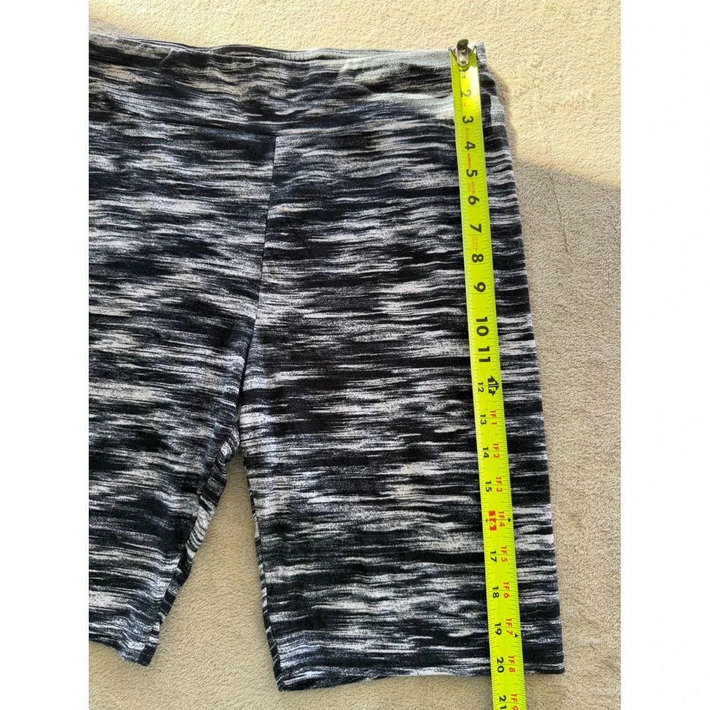 Terra & Sky Biker Shorts Womens 0X 14W Black White Space Dye Active